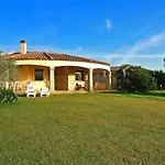 Flat With Barbecue In Castiadas