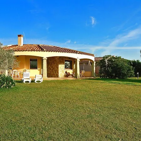 Flat With Barbecue In Castiadas