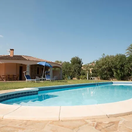 Flat With Barbecue In Castiadas *