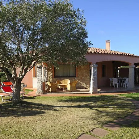 Flat With Barbecue In Castiadas Costa Rei