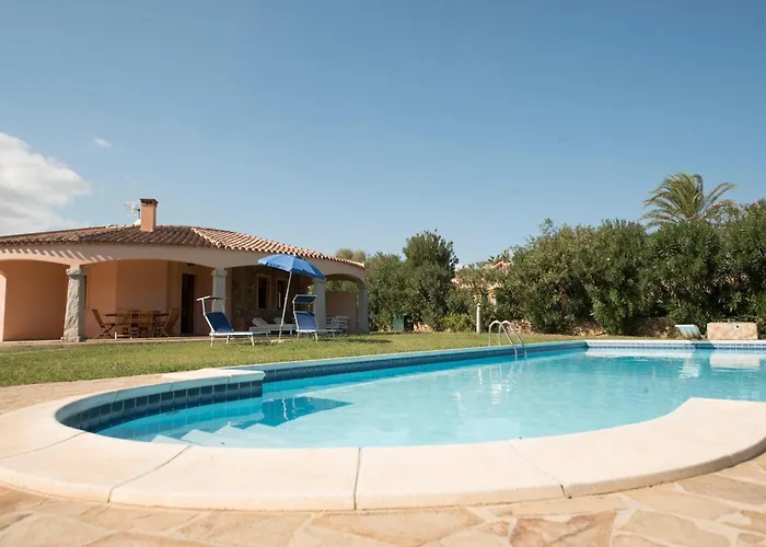 Flat With Barbecue In Castiadas *